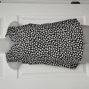 Lila Rose Sleeveless V-neck Tunic High/Low Top, Size S